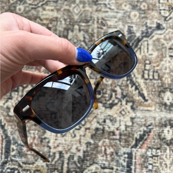 Gucci Sunglasses Tortoise GG 3769 - Picture 5 of 8